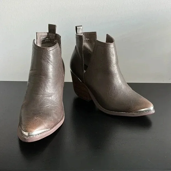 Not Rated Brown Cowgirl Booties - Picture 2 of 7